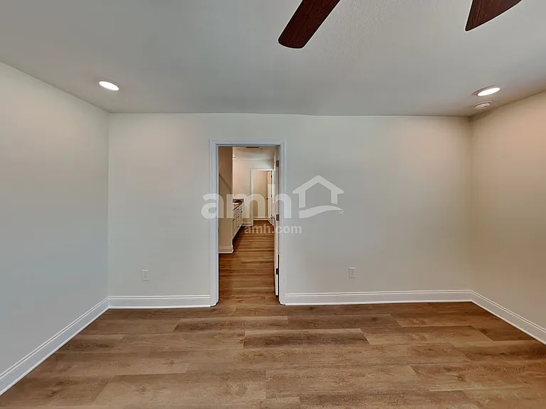 1072 Grafton Ridge Dr — Photo 11