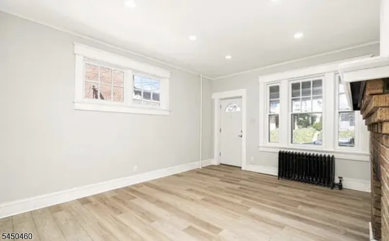 1 bed, 1.0 bath, 550 sqft, $1,350 — Photo 4