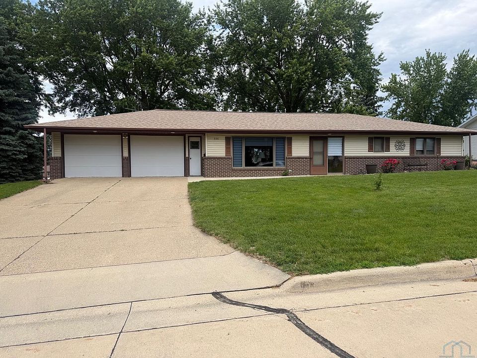 1st image of 308 Centennial Dr