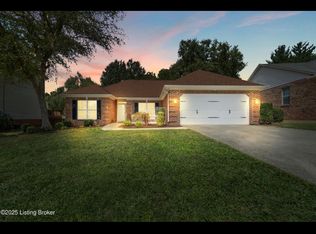 7520 Warrenton Hill Ct, Louisville, KY 40291