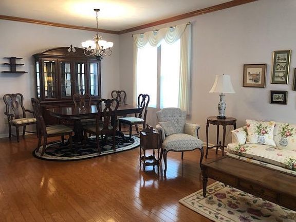 5th image of 11673 Wildrose Dr