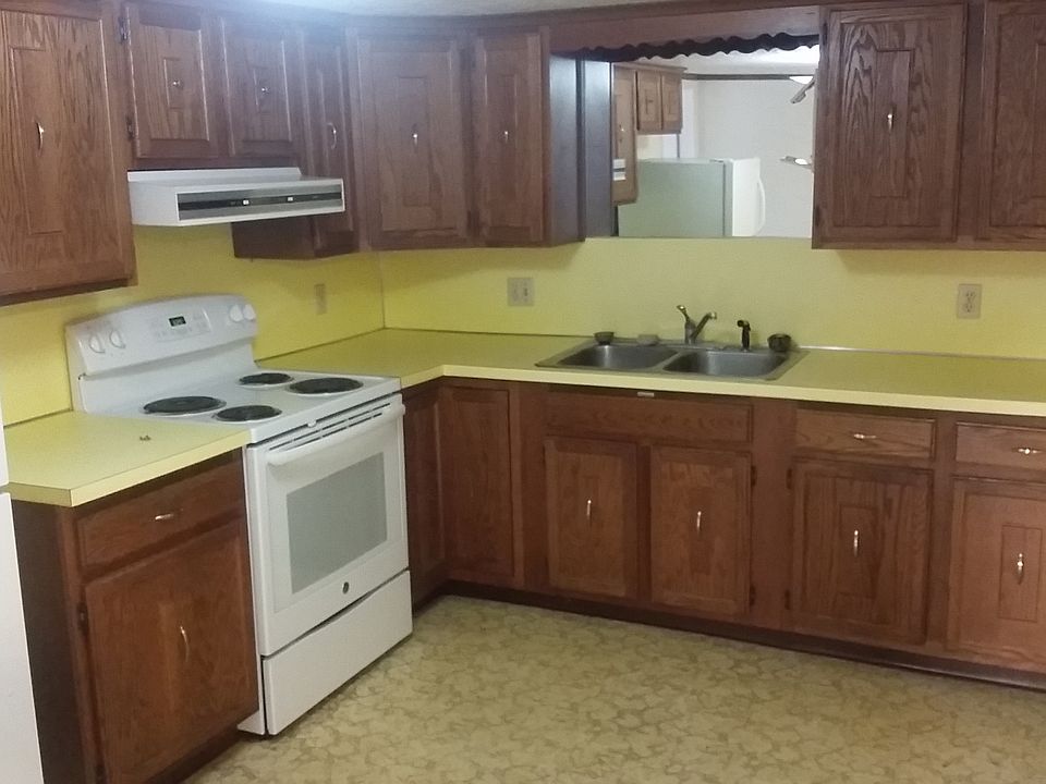 1st image of 823 Main St APT 3