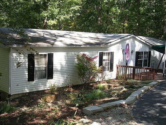 4th image of 210 Dogwood Ln