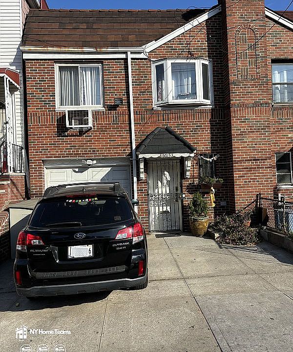 1st image of 4053 69th St