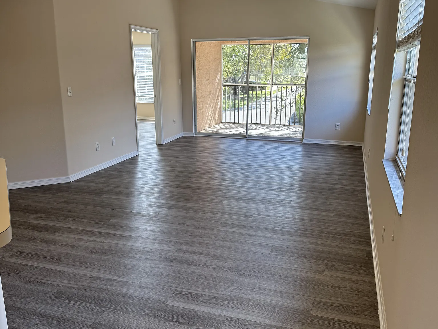 26741 Little John Ct — Photo 4