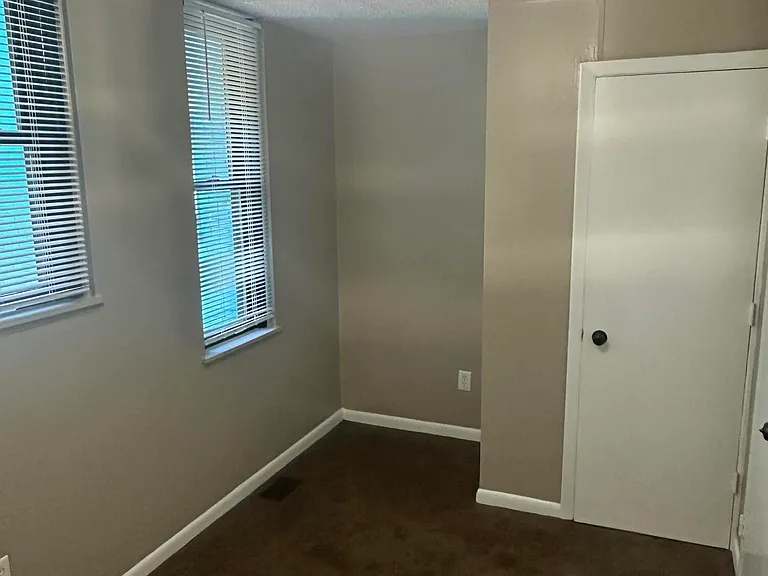 713 Wilkinson Blvd #1 — Photo 30