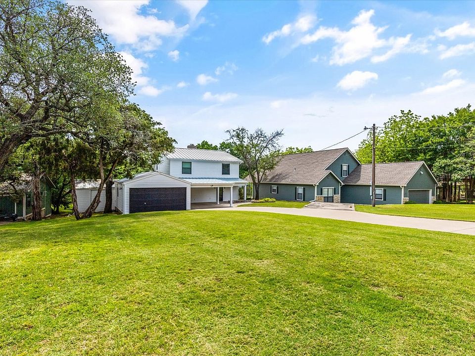 1221 Comanche Cove Dr, Granbury, TX 76048 MLS 20316789 Zillow