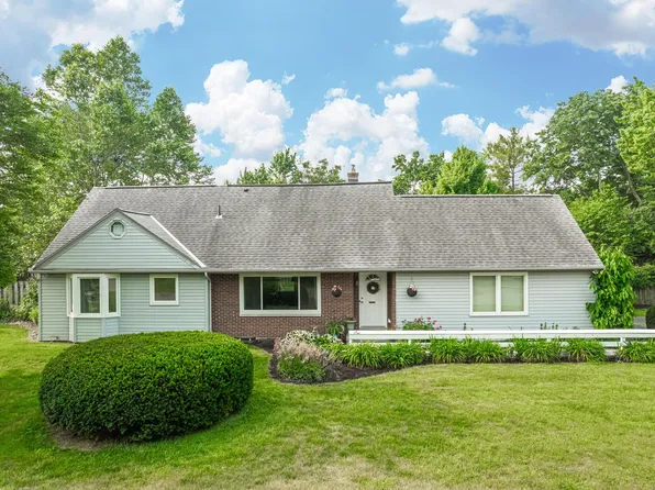 4161 Ongaro Dr, Columbus, OH 43204