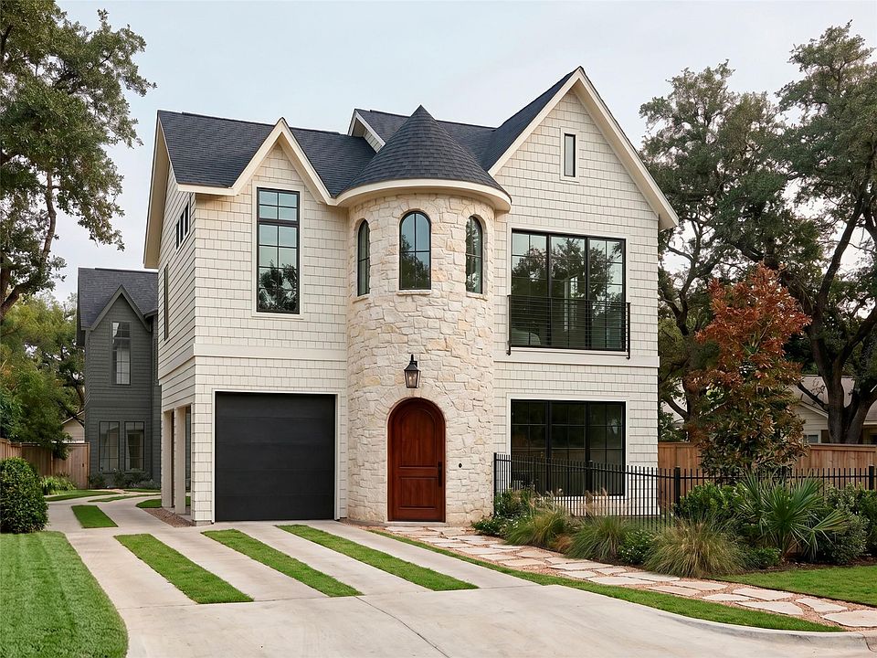 1st image of 404 Nelray Blvd #1