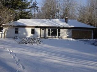 11099 Russell St, Utica, MI 48317