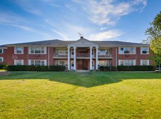 2000 Parkside Dr APT D1, Park Ridge, IL 60068