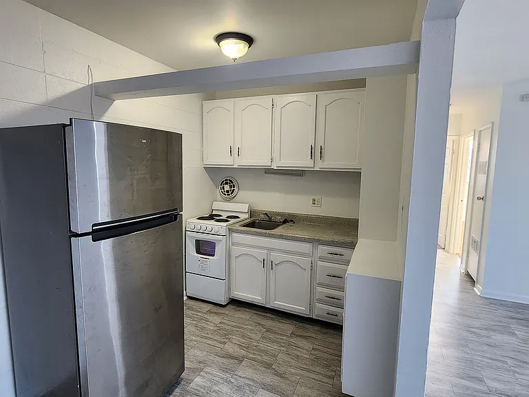 Campus View Apartments — Photo 48