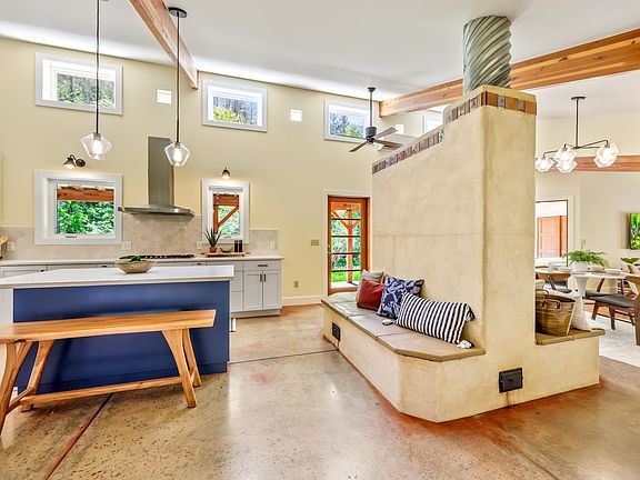 5th image of 1848 Anderson Creek Rd