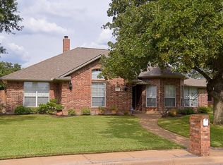2501 Barak Ln, Bryan, TX 77802