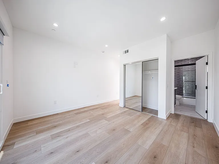 11311 Collins St — Photo 62