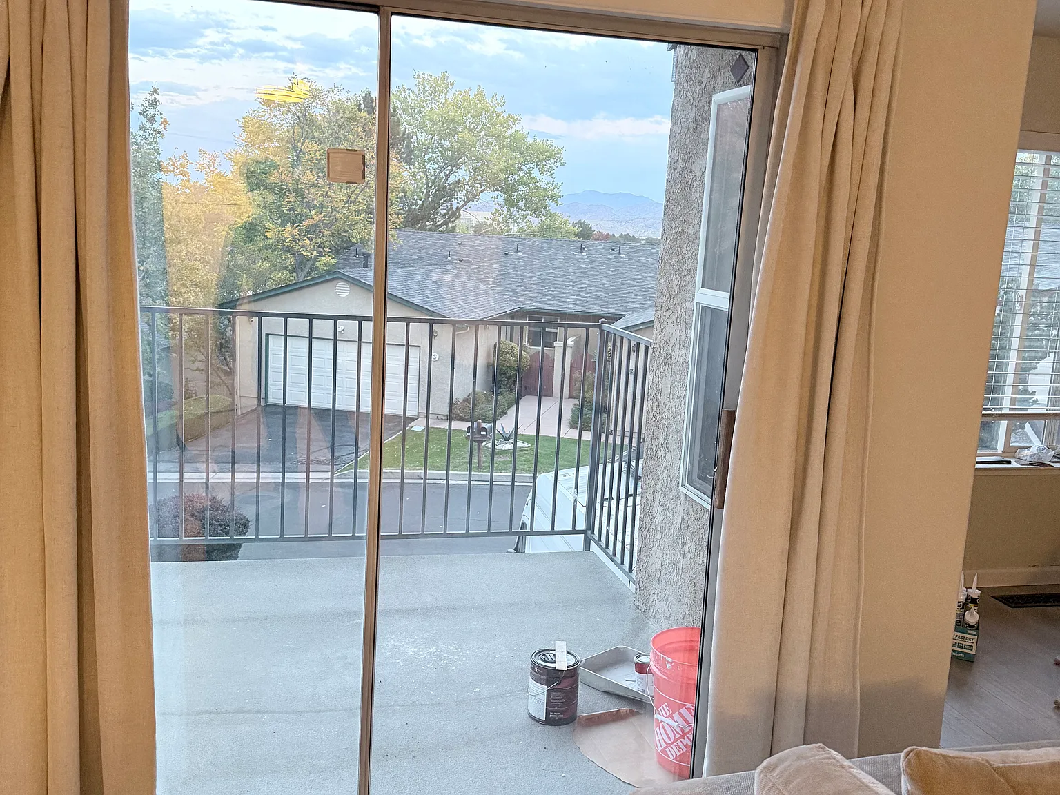 3 bed, 2153 sqft, $3,300 — Photo 4