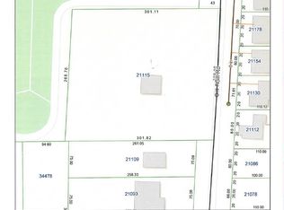 21115 Gill Rd, Farmington Hills, MI