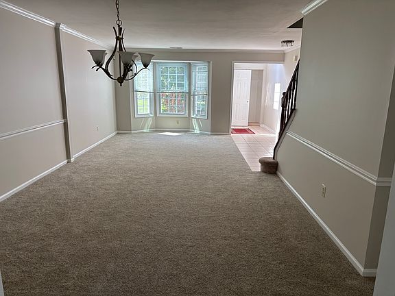 Living room/dining room