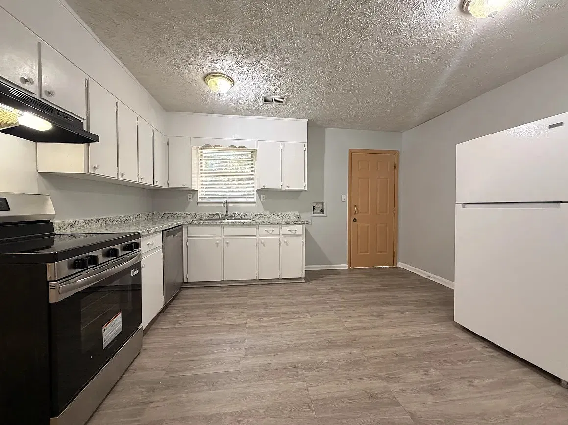 2 bed, $1,250 — Photo 3