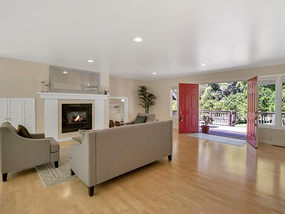 4th image of 172 Glen Canyon Ct