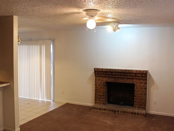 2nd image of 1105 Covey Ln APT A