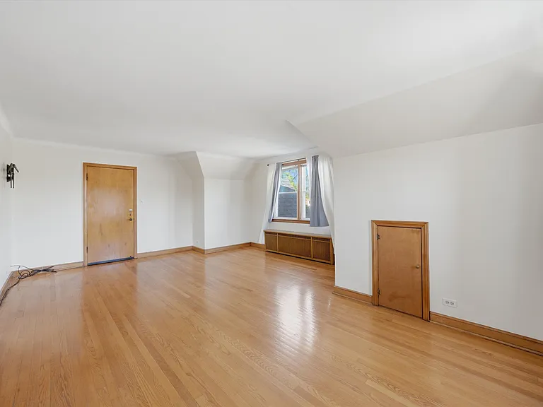 7058 S Fairfield Ave #2 — Photo 14