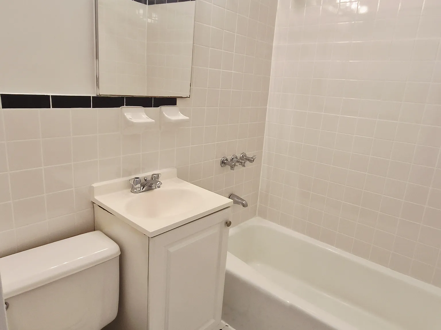 355 West 85th Street — Photo 4