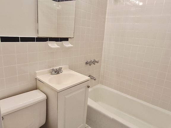 4th image of 355 W 85th St APT 2