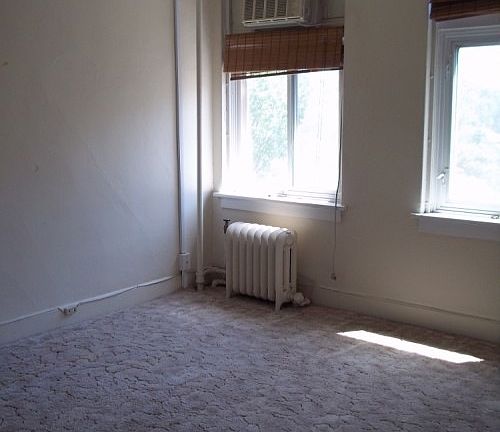 3rd image of 602 Boyer Ave APT E5