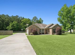 20374 Old Sisters Rd, Hammond, LA 70403