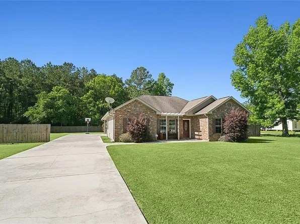20374 Sisters Rd, Hammond, LA 70403