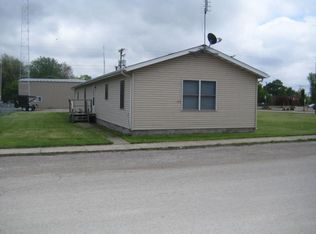 103 NE Arch St, Atlanta, IL 61723