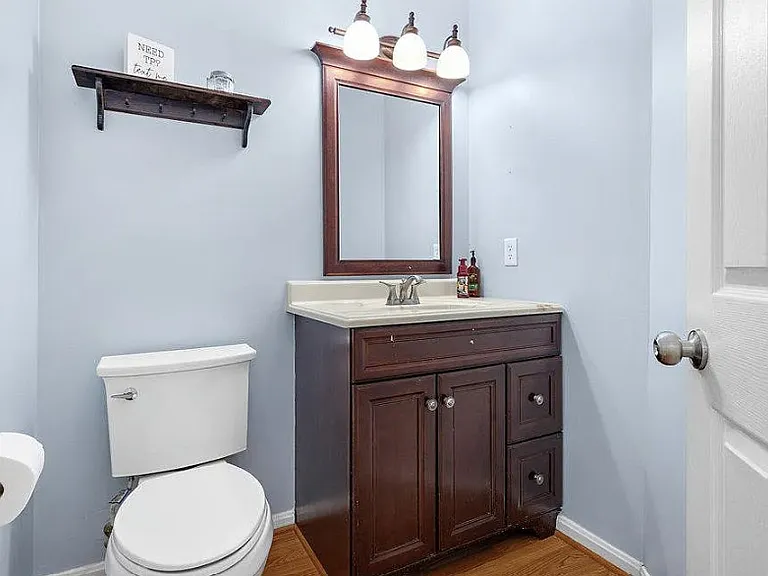 251 Saint Michaels Cir — Photo 21