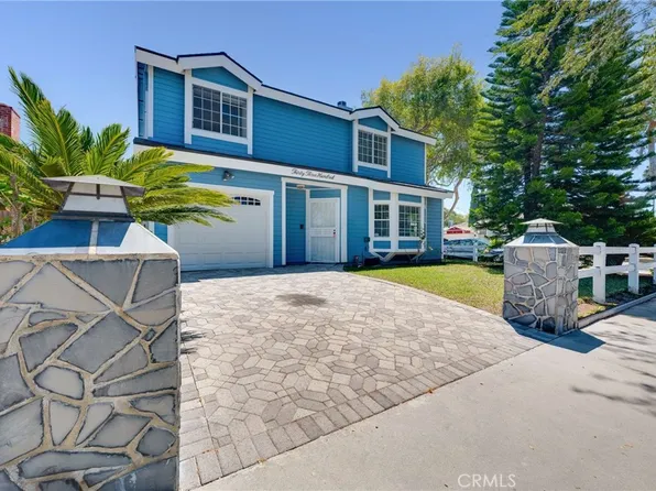3304 Lewis Ave, Signal Hill, CA 90755