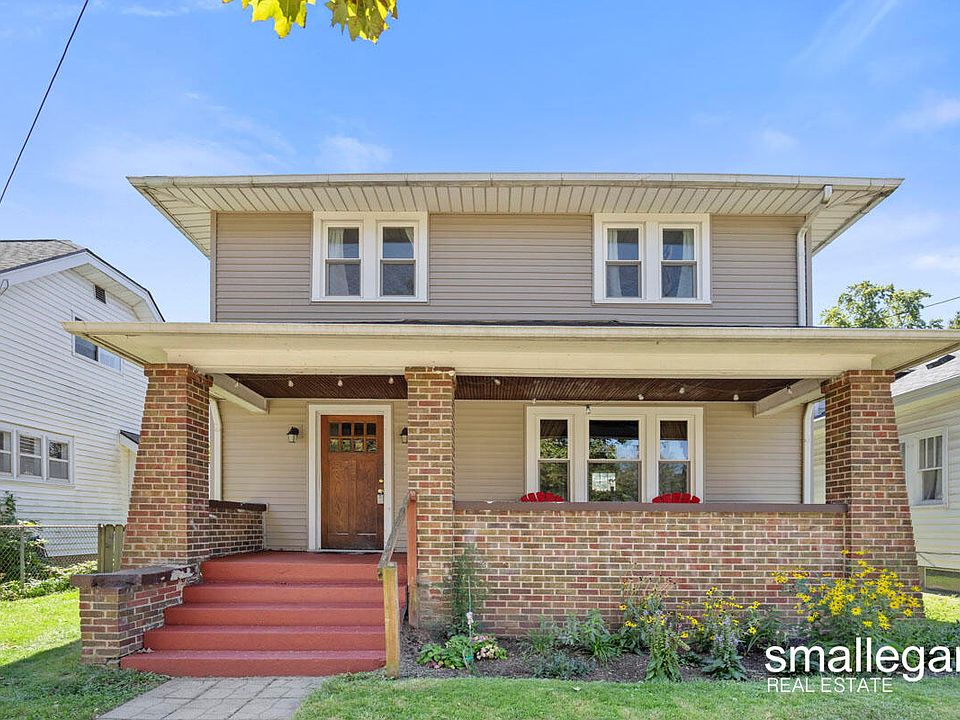 1st image of 932 Sibley St NW