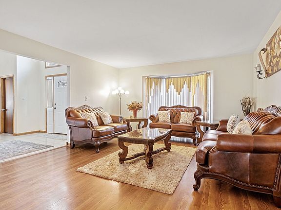 4th image of 10808 S Cook Ave