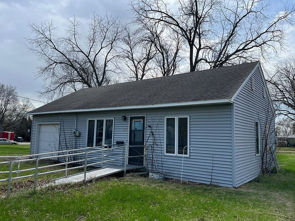 1st image of 748 Lake Ave