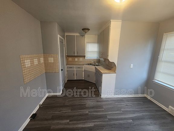 2nd image of 20025 Hubbell St