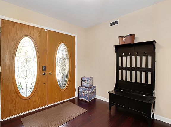 4th image of 309 Ashwood Dr