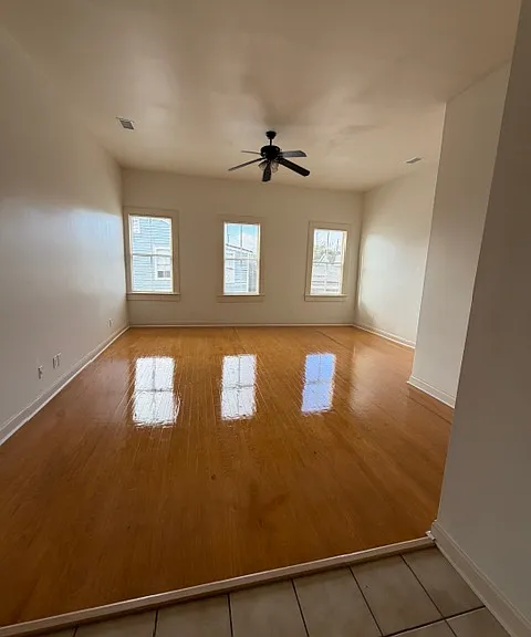 548 E Hall St #A — Photo 1