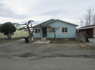 207 N G St, Toppenish, WA 98948
