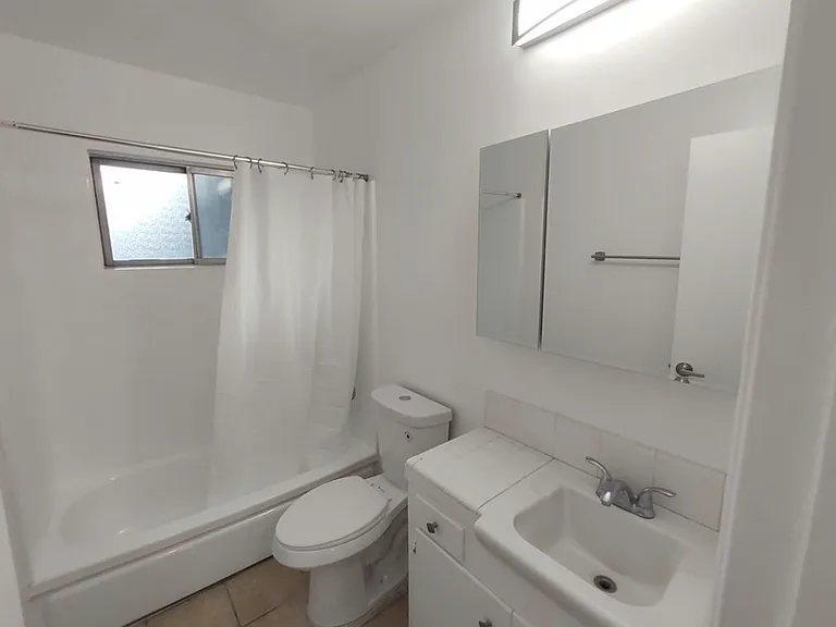 1250 N Kingsley Dr #106 — Photo 9