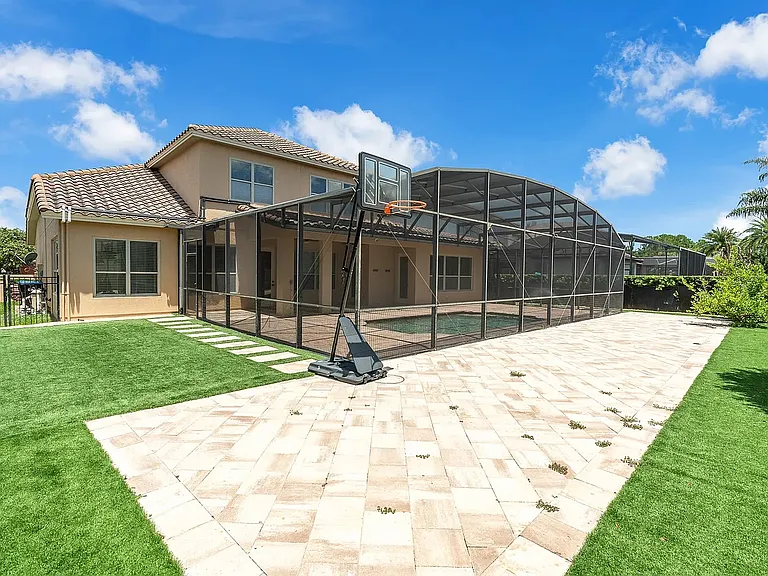 7231 Sangalla Dr — Photo 48