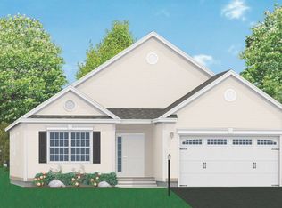 8 Cranberry Cir #144, Londonderry, NH 03053