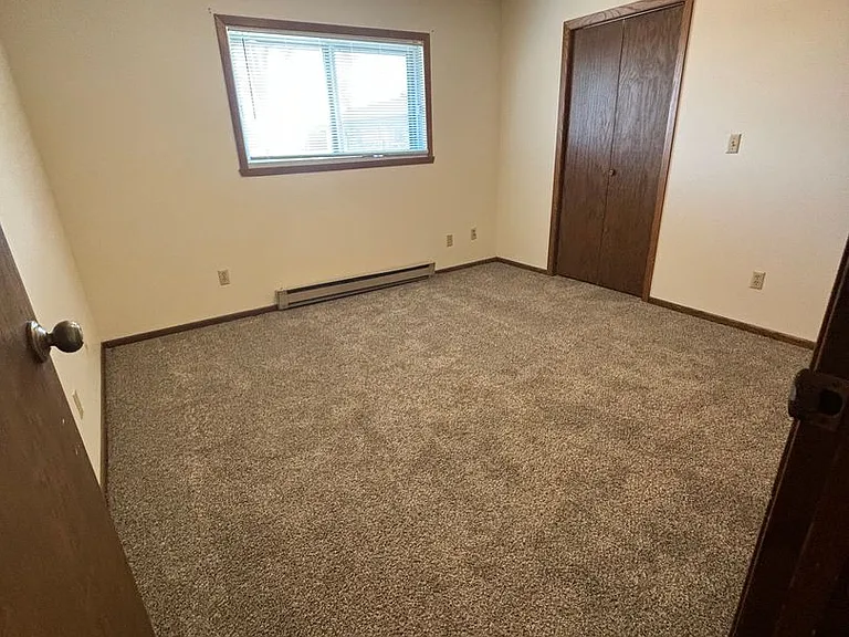 1612 E Gateway Cir S — Photo 12
