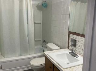 1122 Upper Wellington St #9, Hamilton, ON L9A 3S6