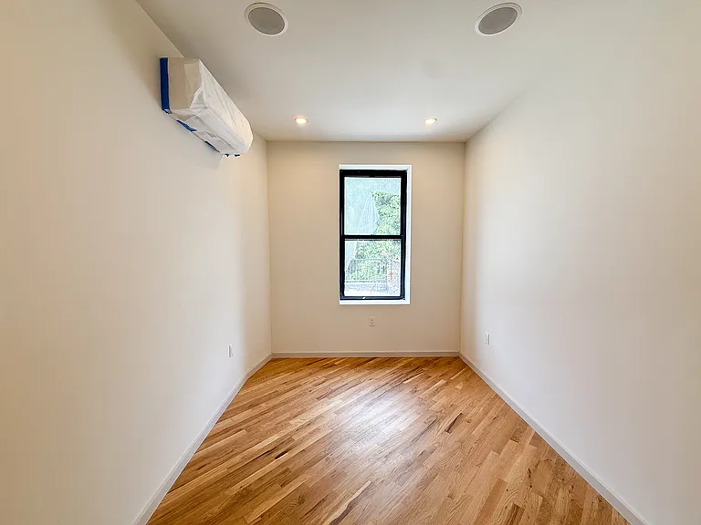 2097 Fulton St #1 — Photo 7