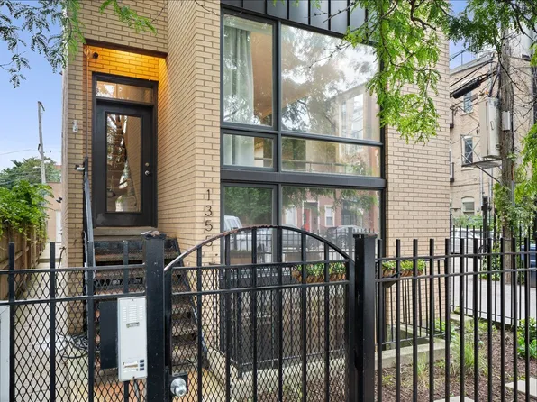 1355 W Erie St #1, Chicago, IL 60622