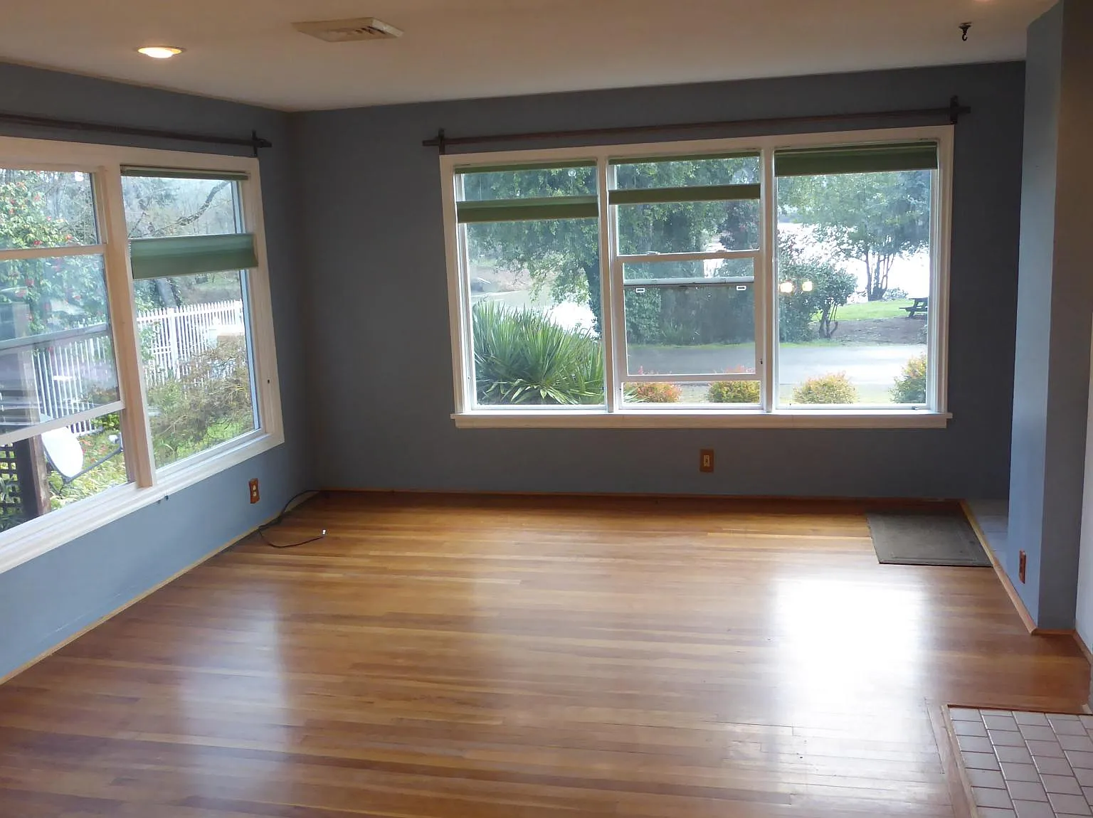 412 Myrtlewood Ct — Photo 4