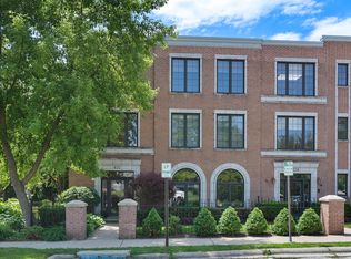 632 Lasalle Pl, Highland Park, IL 60035